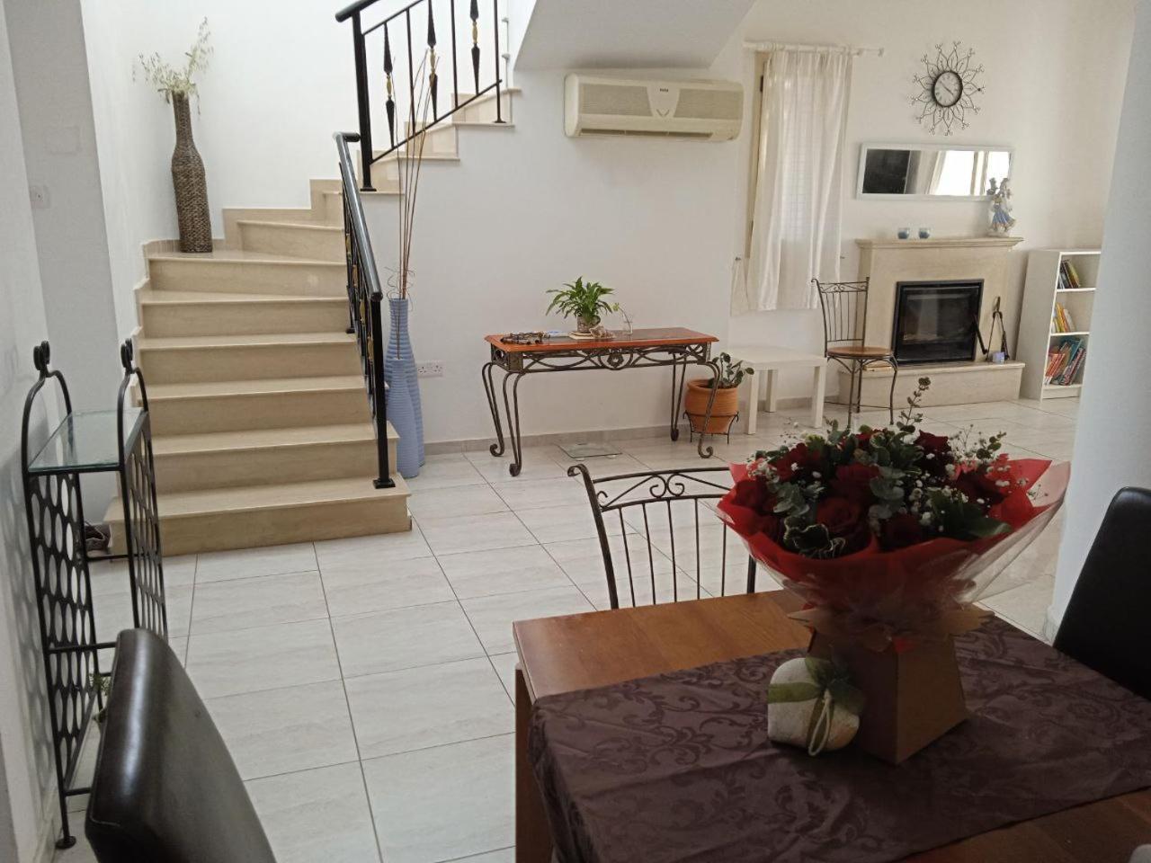 Zenberry House Apartment Mandria  Bagian luar foto
